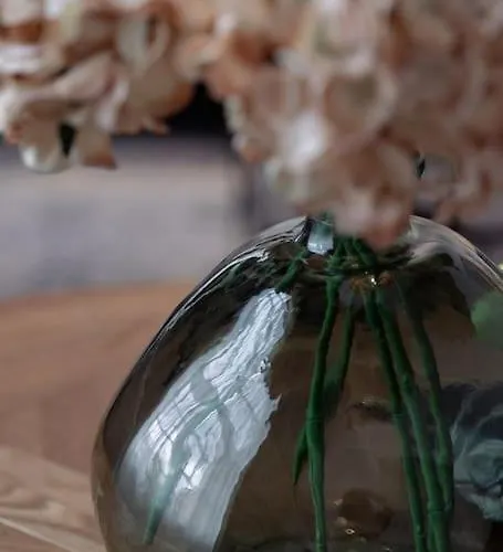 Nr 3 - J26 Luxury Apartment, Jauniela 26 Old - Great View & Location - 2 Bedrooms - 80 M2 *