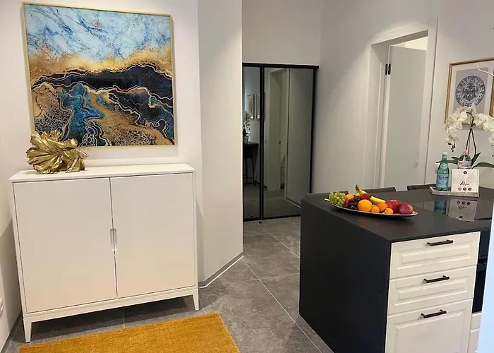 Nr 3 - J26 Luxury Apartment, Jauniela 26 Old - Great View & Location - 2 Bedrooms - 80 M2 *