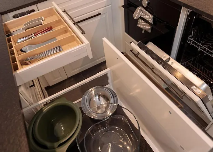 Apartment Nr 3 - J26 Luxury Apartment, Jauniela 26 Old - Great View & Location - 2 Bedrooms - 80 M2