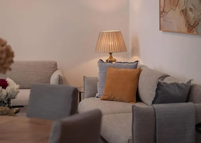 Apartment Nr 3 - J26 Luxury Apartment, Jauniela 26 Old - Great View & Location - 2 Bedrooms - 80 M2 Riga