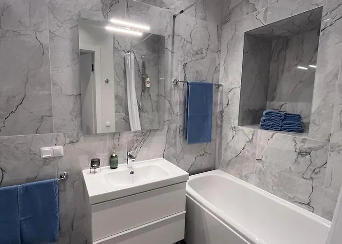 Nr 3 - J26 Luxury Apartment, Jauniela 26 Old - Great View & Location - 2 Bedrooms - 80 M2 *