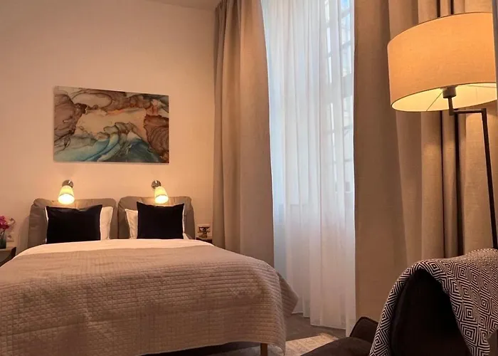 Apartment Nr 3 - J26 Luxury Apartment, Jauniela 26 Old - Great View & Location - 2 Bedrooms - 80 M2