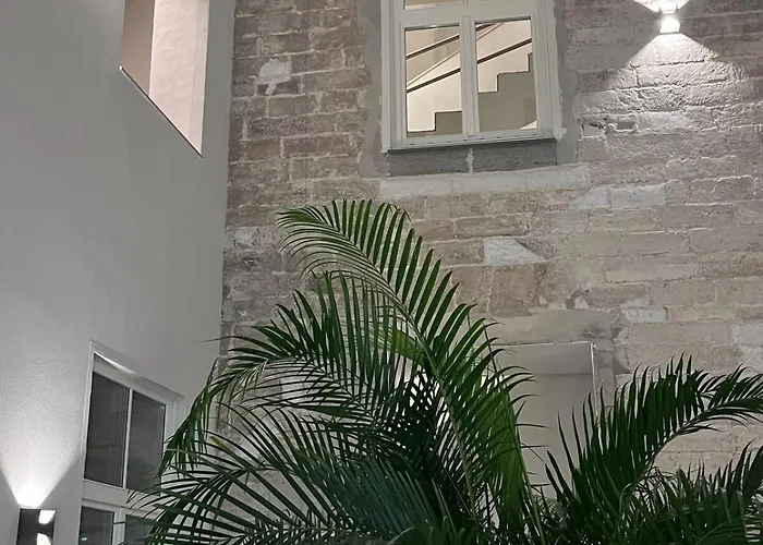 Nr 3 - J26 Luxury Apartment, Jauniela 26 Old - Great View & Location - 2 Bedrooms - 80 M2 Apartment