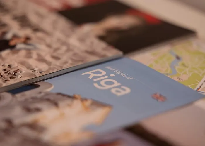 Nr 3 - J26 Luxury Apartment, Jauniela 26 Old - Great View & Location - 2 Bedrooms - 80 M2 * Riga