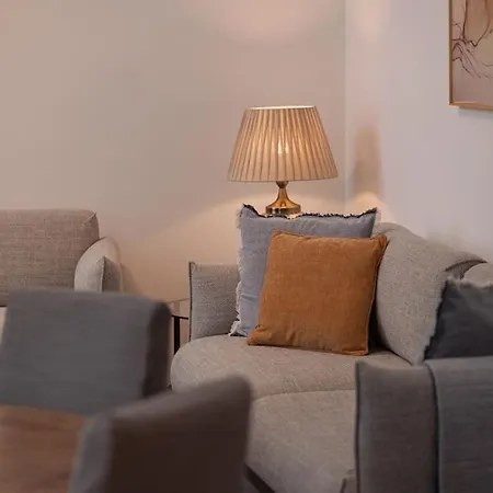 Апартаменты Nr 3 - J26 Luxury Apartment, Jauniela 26 Old - Great View & Location - 2 Bedrooms - 80 M2 Рига