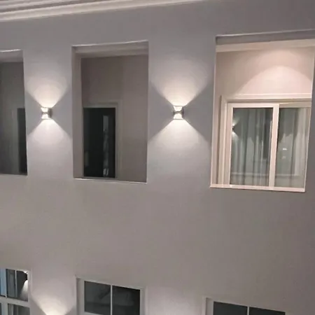 Apartman Nr 3 - J26 Luxury Apartment, Jauniela 26 Old - Great View & Location - 2 Bedrooms - 80 M2 Riga