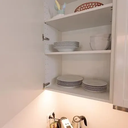 Old Great Location & View - Luxury 2bdr 80m2 Apartamento *